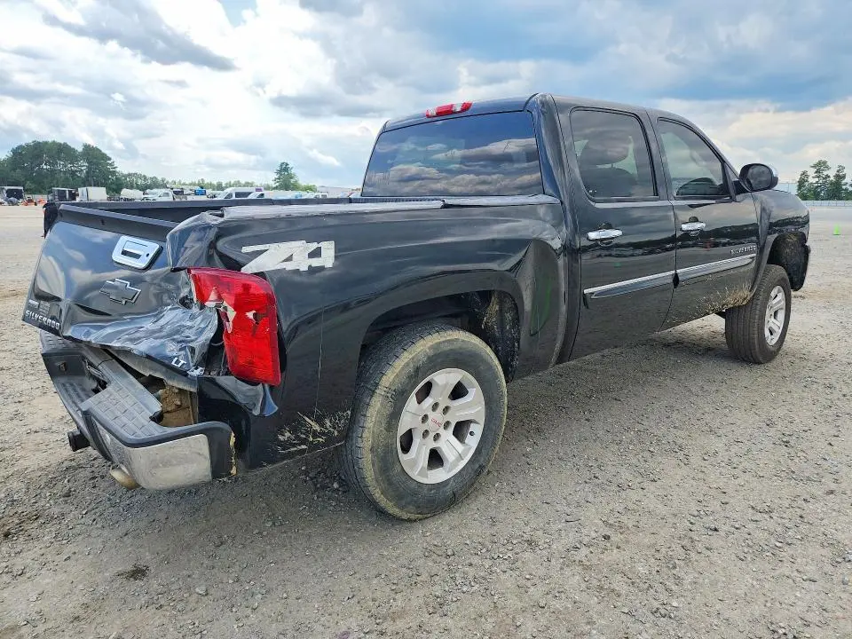2011 CHEVROLET SILVERADO K1500 LT  