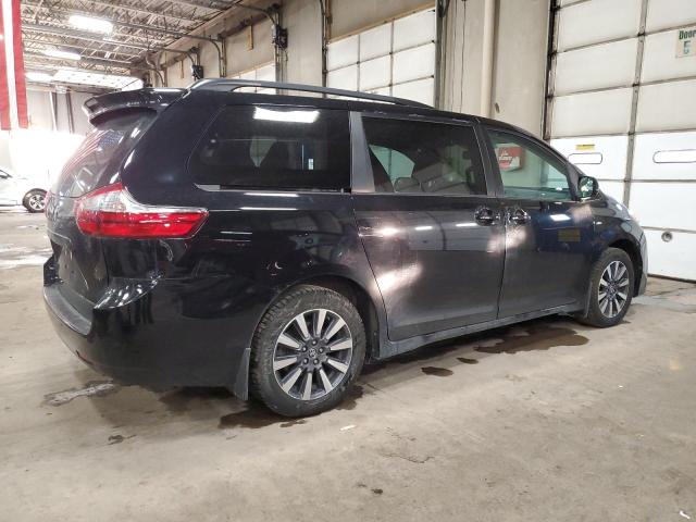 2018 TOYOTA SIENNA LE