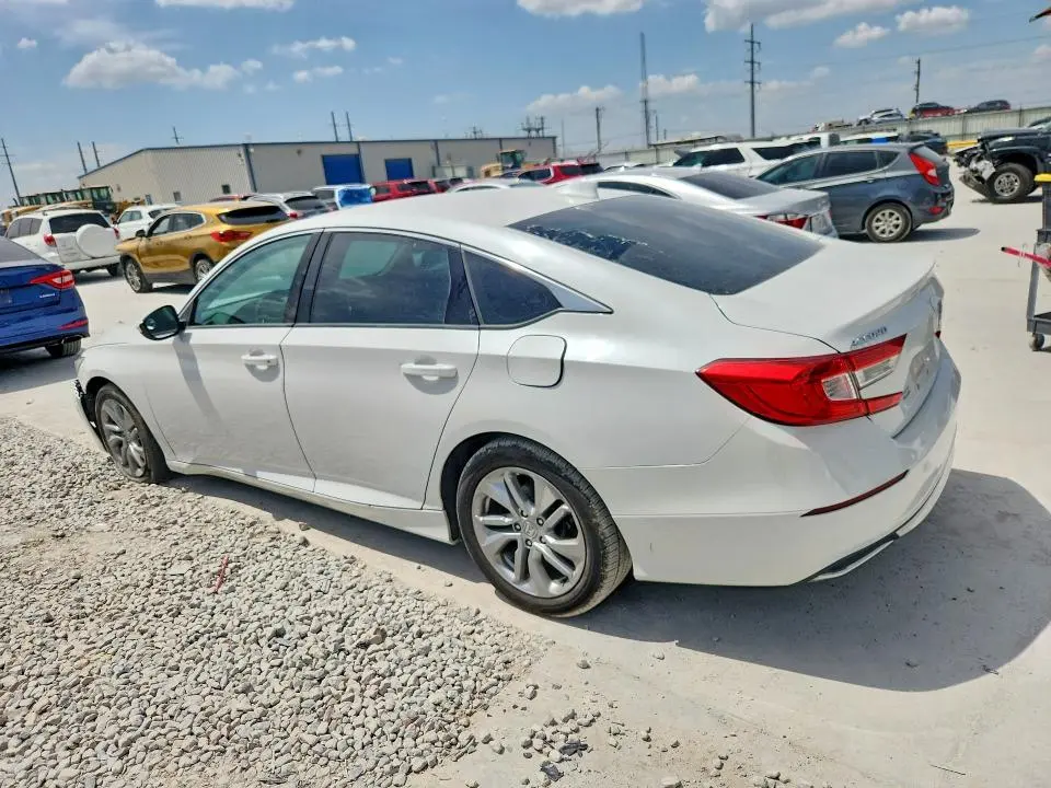 2018 HONDA ACCORD LX  