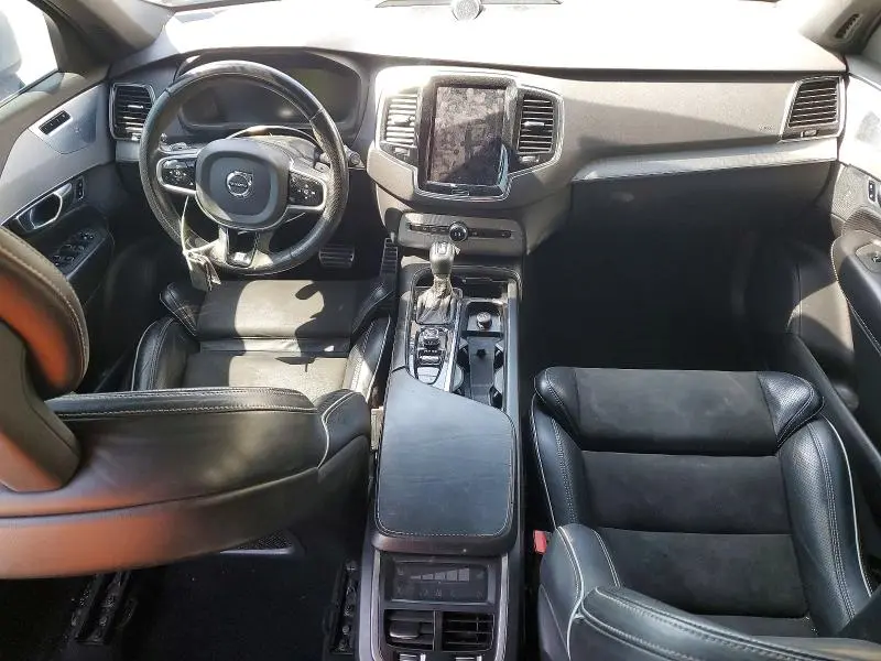 2018 VOLVO XC90 T6  