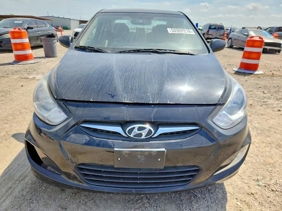 2013 HYUNDAI ACCENT GLS  