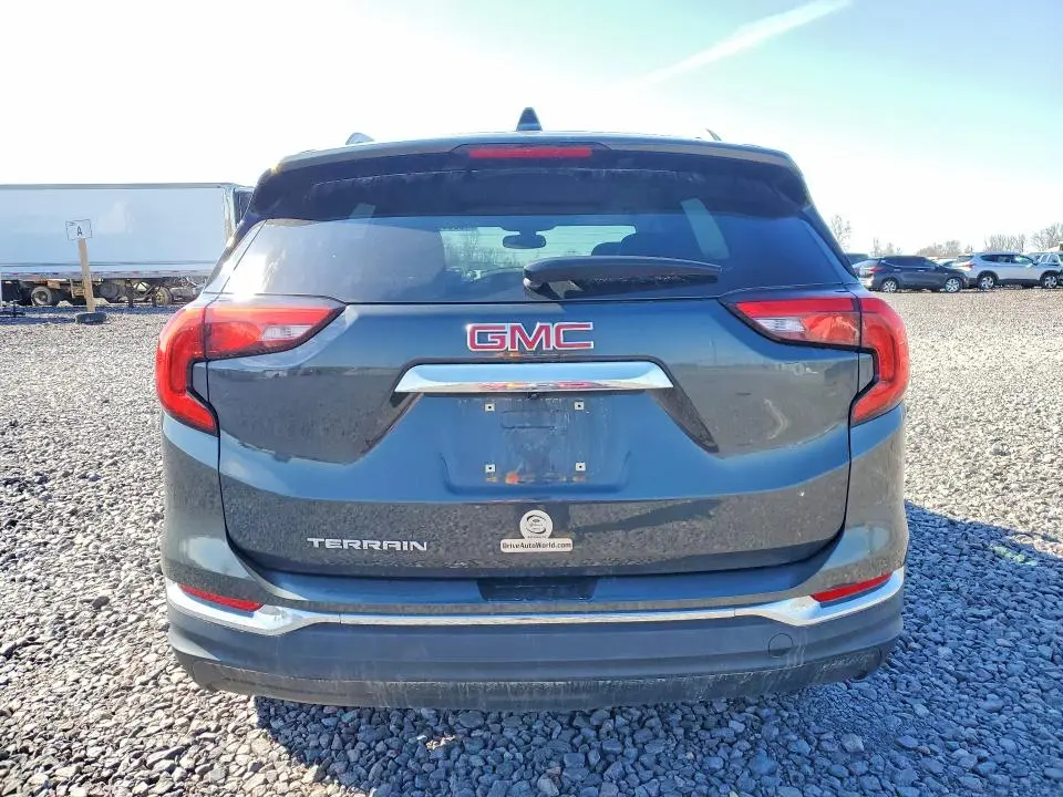 2018 GMC TERRAIN SLT  