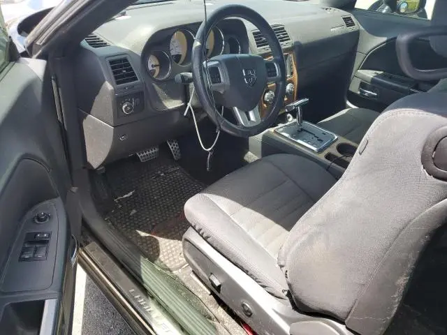 2013 DODGE CHALLENGER SXT  