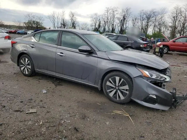 2022 NISSAN ALTIMA SV  