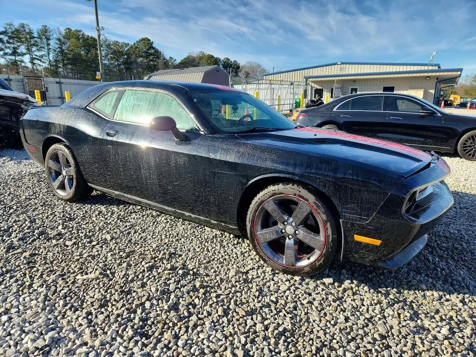 2013 DODGE CHALLENGER SXT  