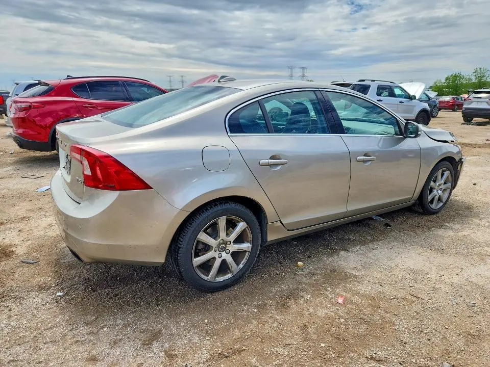 2016 VOLVO S60 PREMIER  
