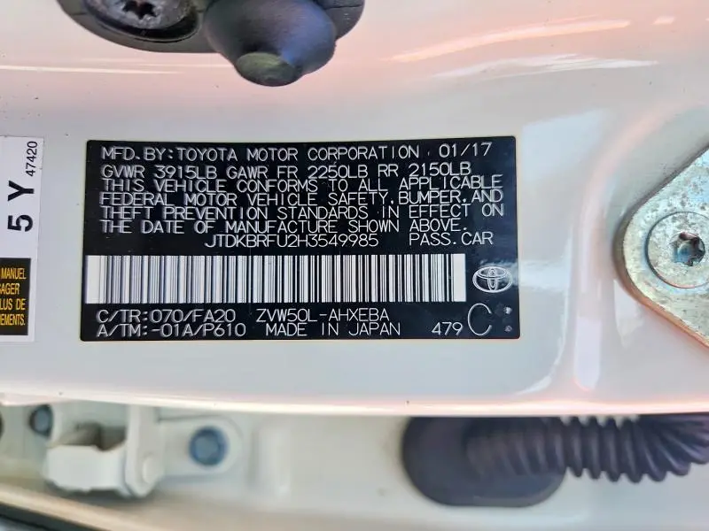2017 TOYOTA PRIUS   