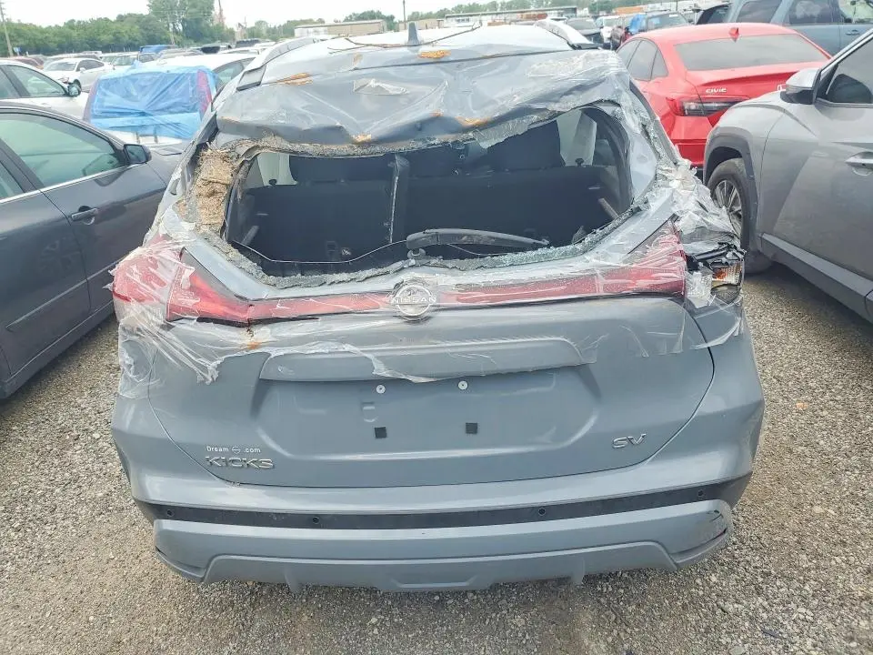 2024 NISSAN KICKS SV  