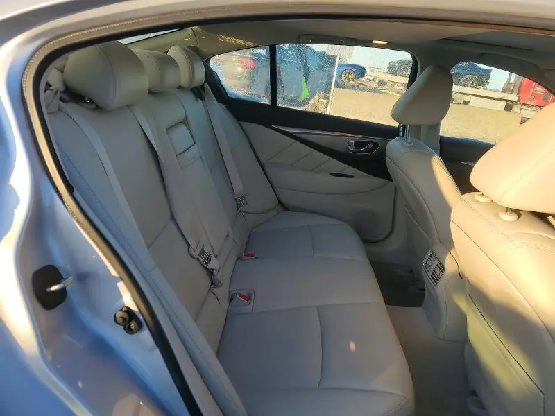 2015 INFINITI Q50 BASE  