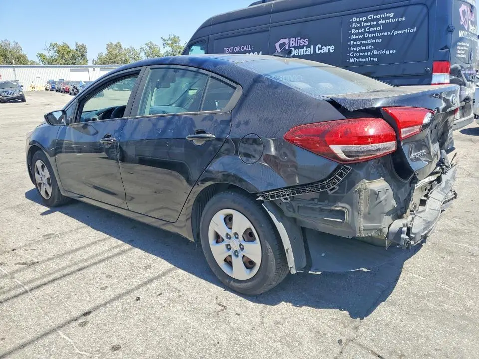 2018 KIA FORTE LX  