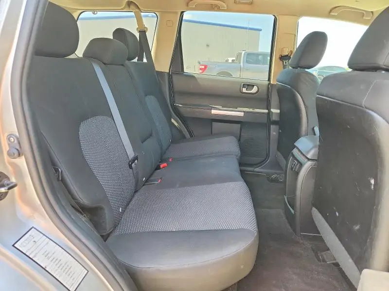 2011 MITSUBISHI ENDEAVOR LS  