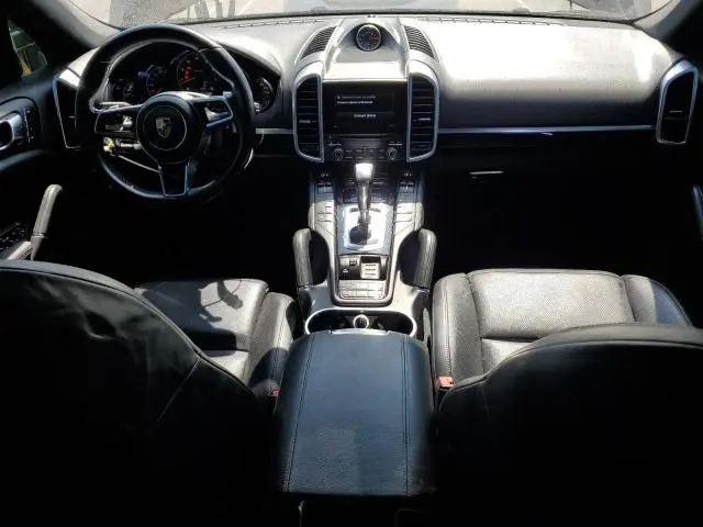 2017 PORSCHE CAYENNE   