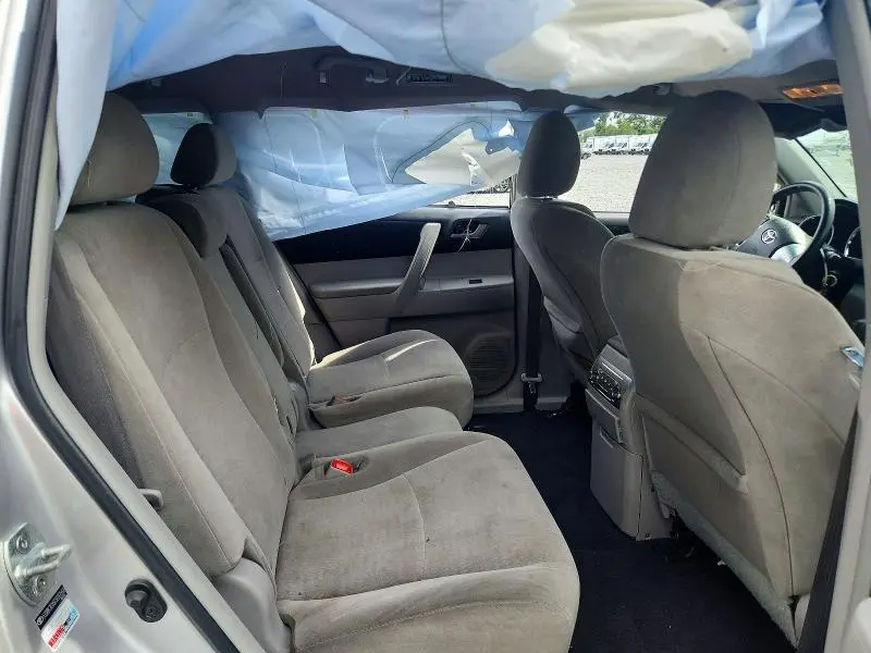2012 TOYOTA HIGHLANDER BASE  