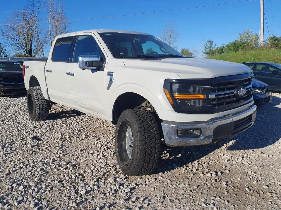 2024 FORD F150 XLT  