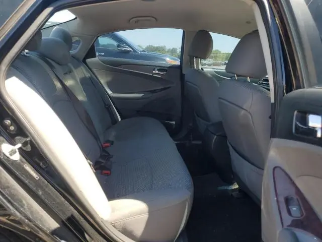 2011 HYUNDAI SONATA GLS  