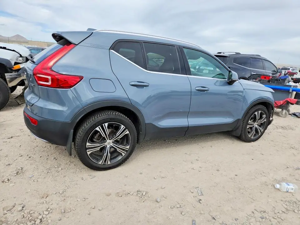 2020 VOLVO XC40 T5 INSCRIPTION  