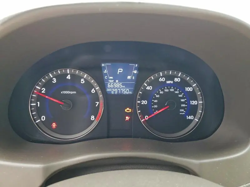 2013 HYUNDAI ACCENT GLS  