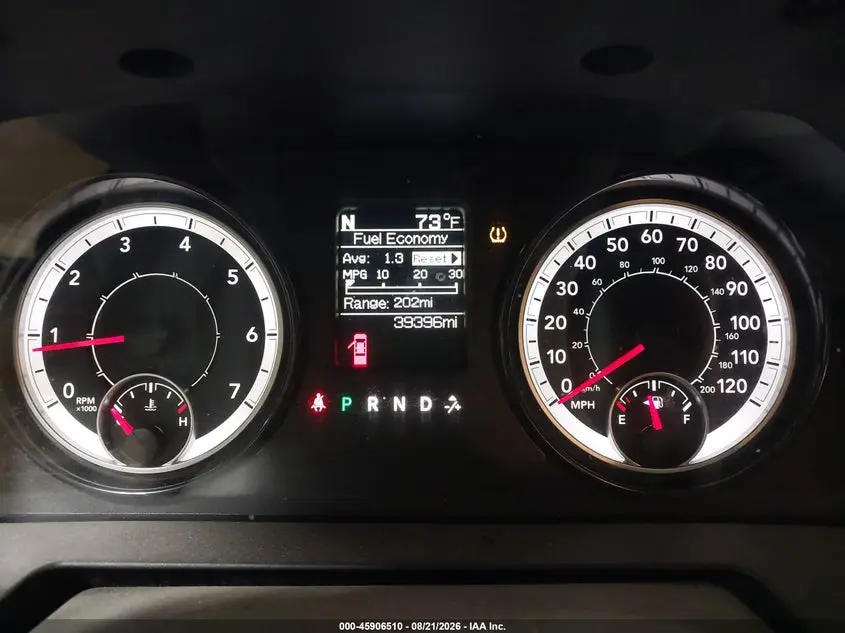 2019 RAM 1500 CLASSIC TRADESMAN  4X4 6'4 BOX