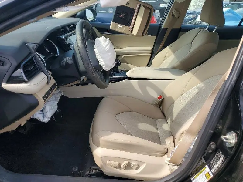 2019 TOYOTA CAMRY LE  