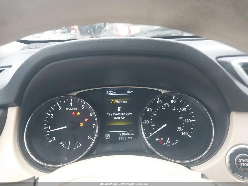 2015 NISSAN ROGUE SV