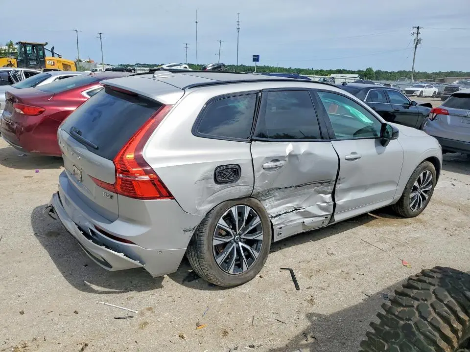 2025 VOLVO XC60 PLUS  