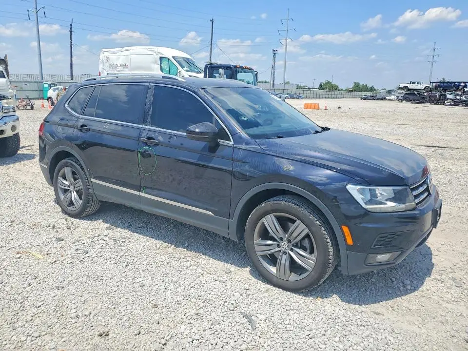2020 VOLKSWAGEN TIGUAN SE  