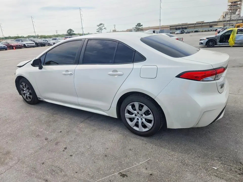 2021 TOYOTA COROLLA LE  
