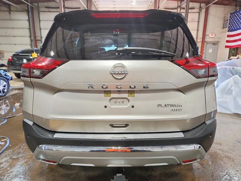 2022 NISSAN ROGUE PLATINUM  