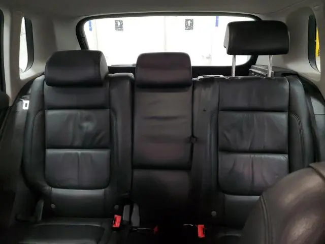 2010 VOLKSWAGEN TIGUAN SE  