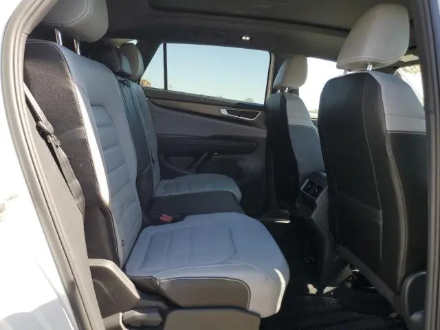 2024 VOLKSWAGEN ATLAS CROSS SPORT SEL R-LINE  