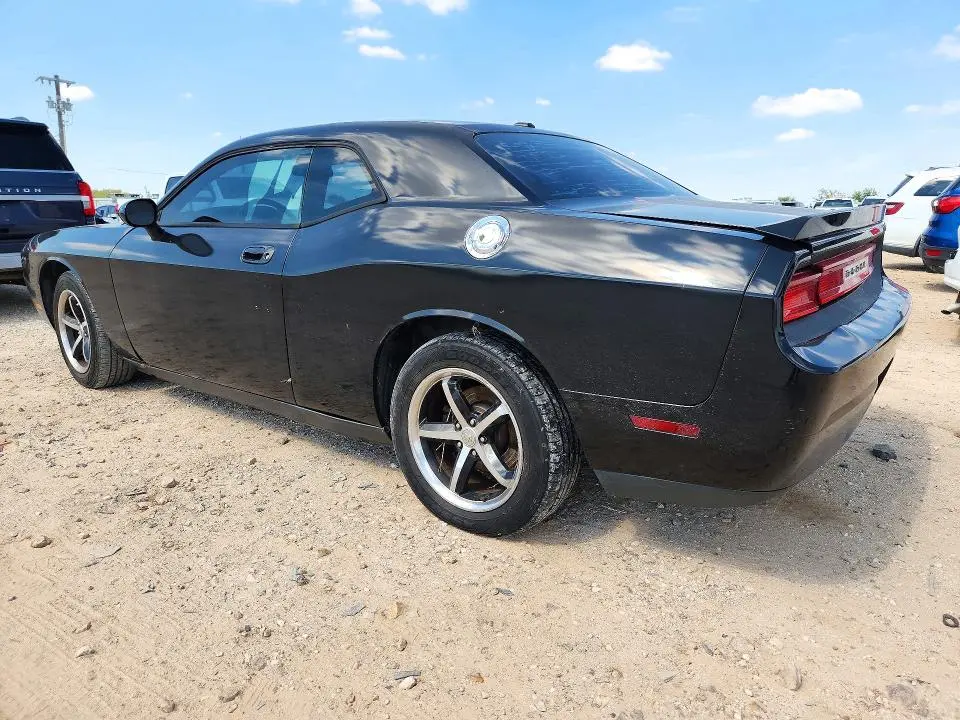 2010 DODGE CHALLENGER SE  
