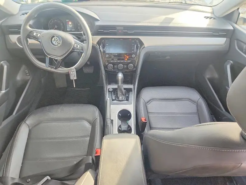 2021 VOLKSWAGEN PASSAT SE  