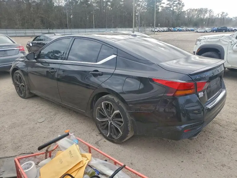 2023 NISSAN ALTIMA SR  