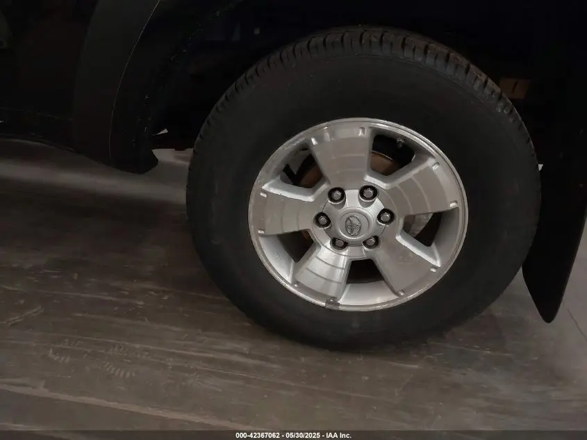 2011 TOYOTA TACOMA BASE V6