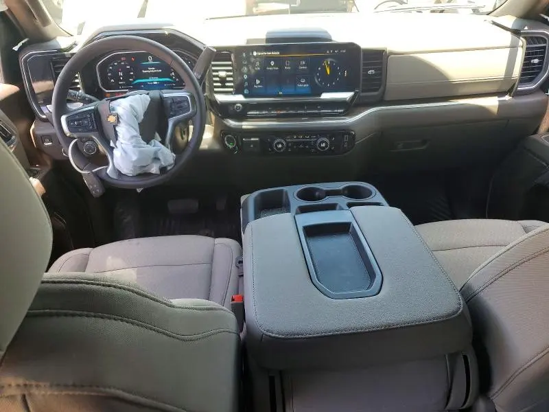 2026 CHEVROLET SILVERADO C1500 LT  