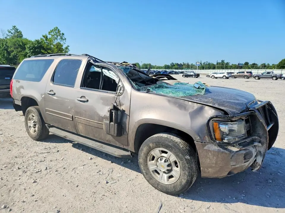 2013 CHEVROLET SUBURBAN K2500 LS  