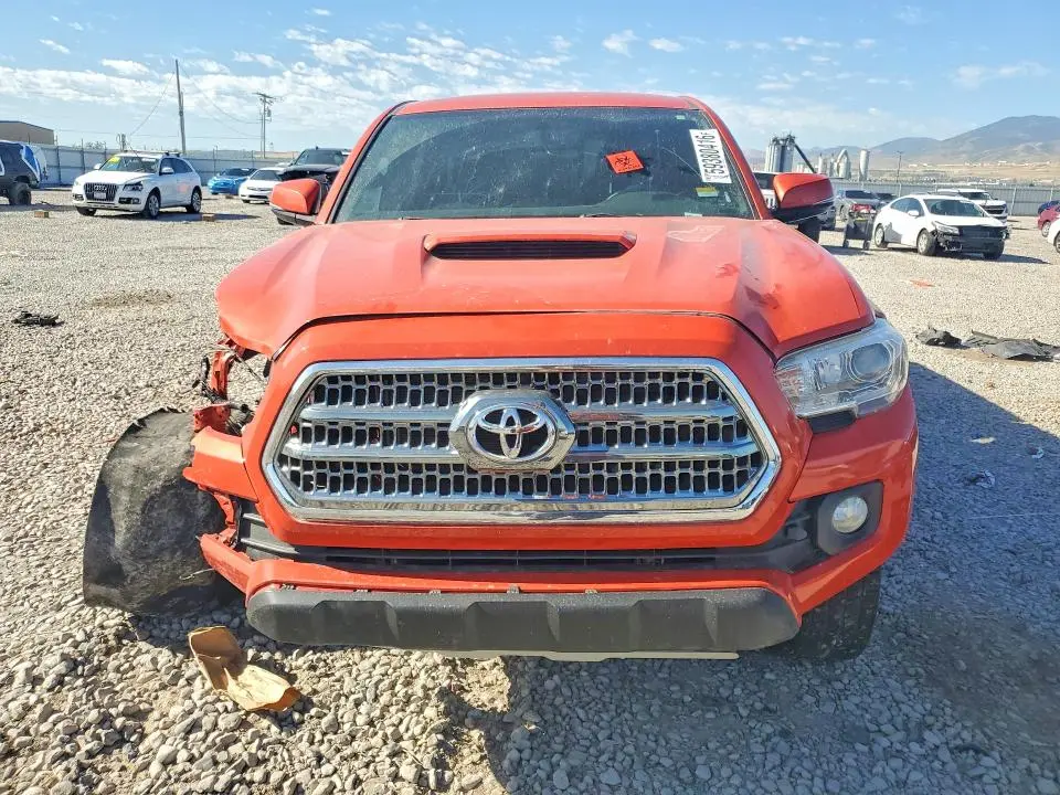 2016 TOYOTA TACOMA SR5 V6  