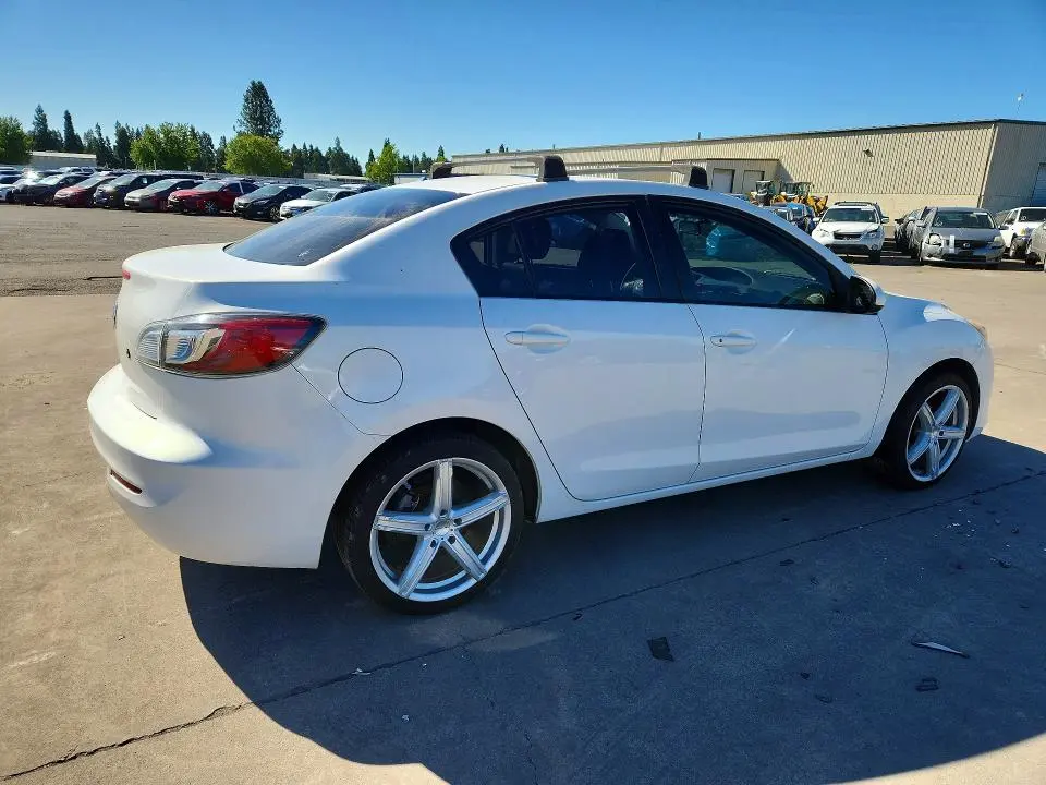 2013 MAZDA 3 I  