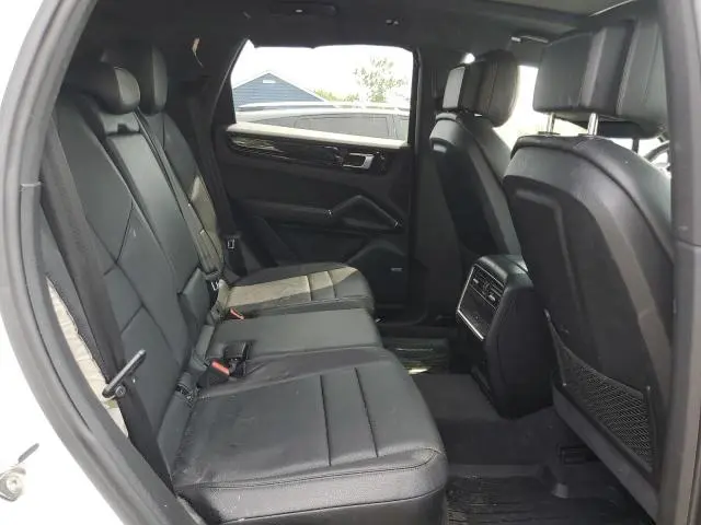 2020 PORSCHE CAYENNE   