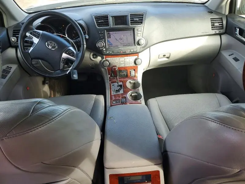 2011 TOYOTA HIGHLANDER LIMITED  