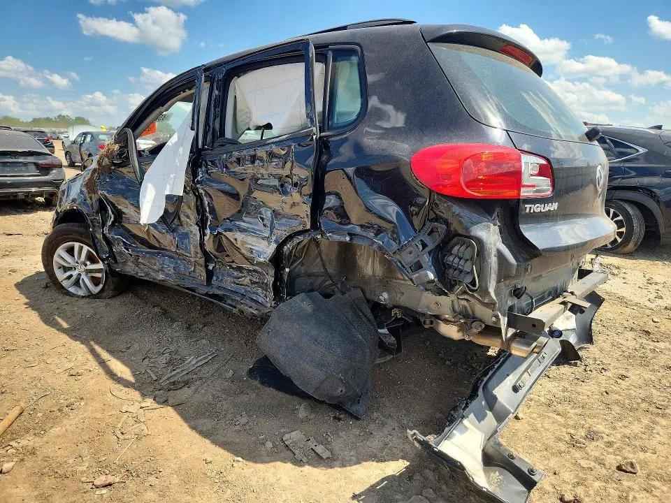 2016 VOLKSWAGEN TIGUAN S  