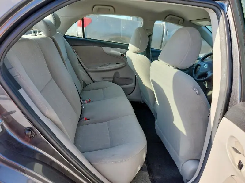 2013 TOYOTA COROLLA BASE  