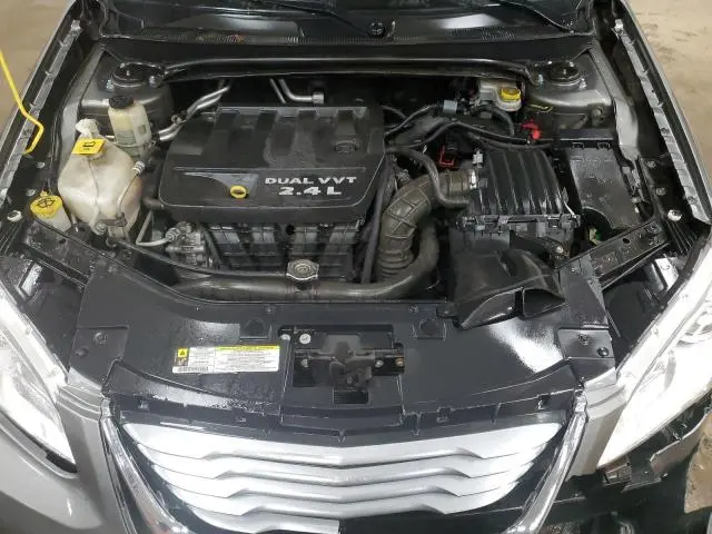 2013 CHRYSLER 200 LX  