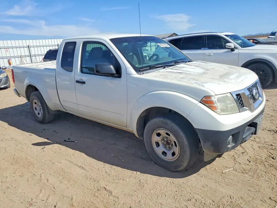 2017 NISSAN FRONTIER S  