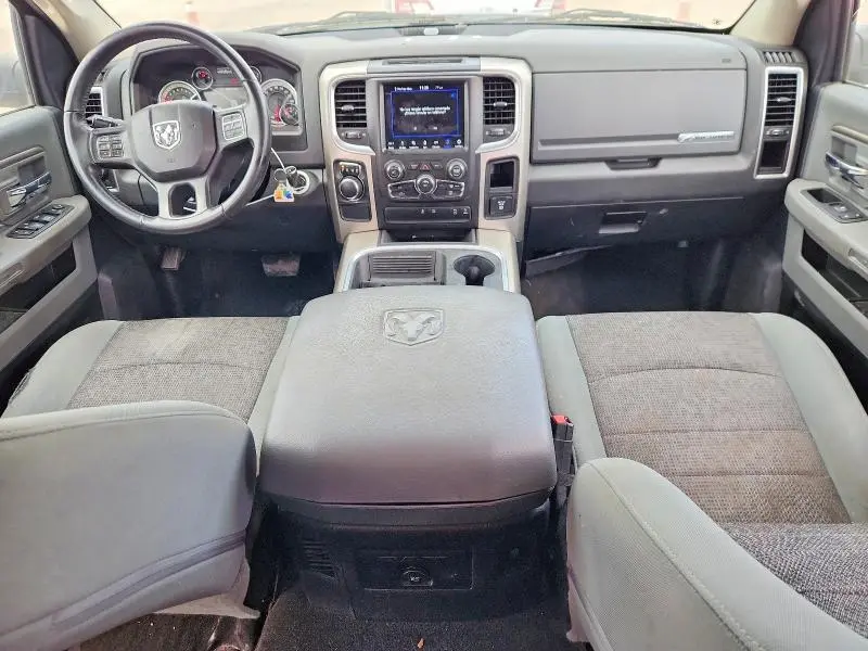 2018 RAM 1500 SLT  