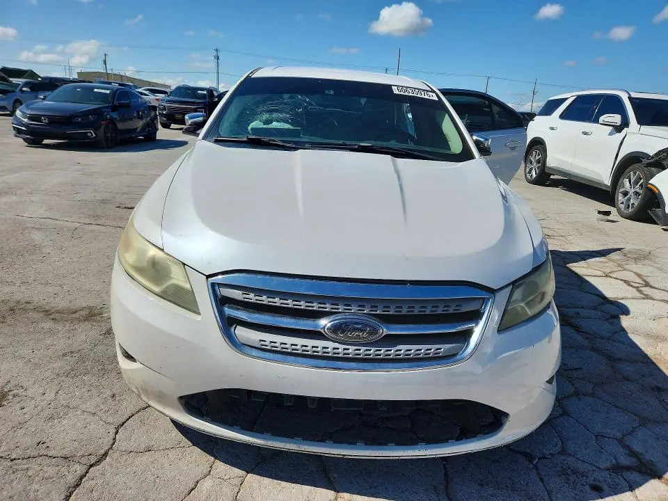 2010 FORD TAURUS LIMITED  