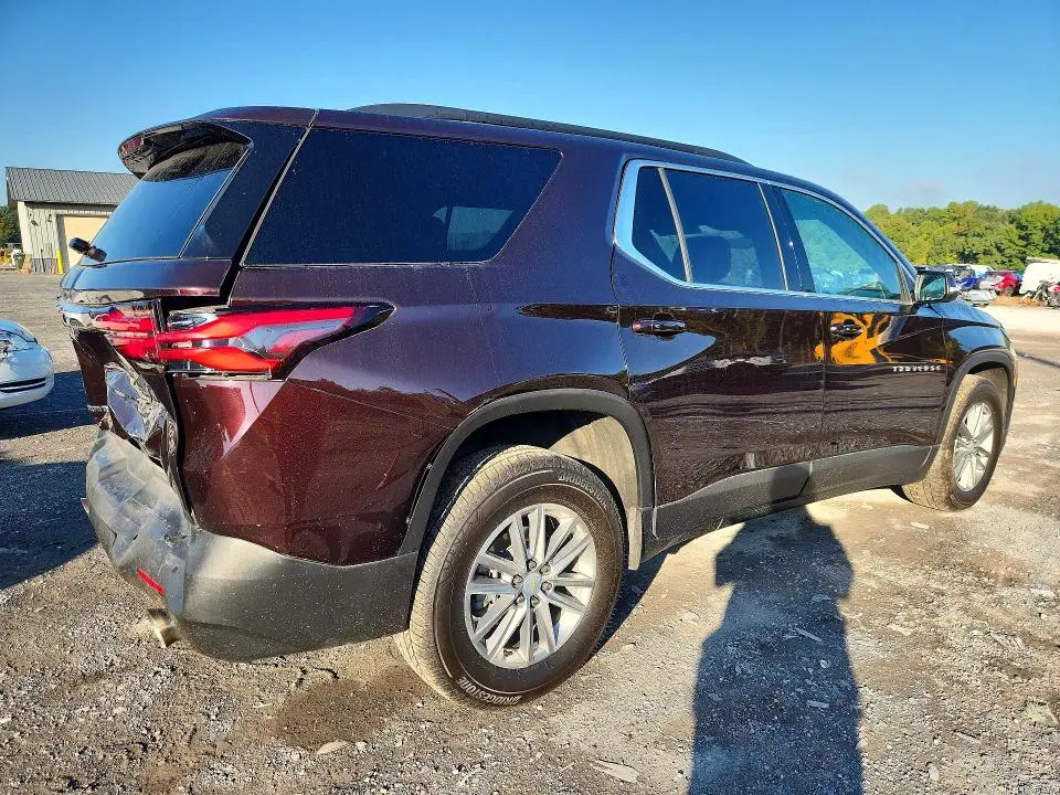 2023 CHEVROLET TRAVERSE LT  