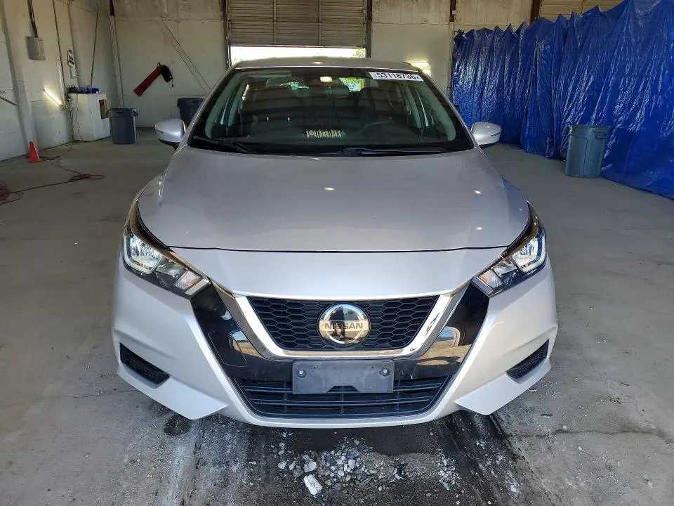 2021 NISSAN VERSA SV  