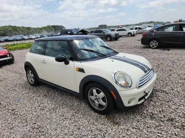 2010 MINI COOPER   