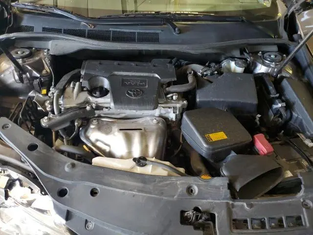 2015 TOYOTA CAMRY LE  